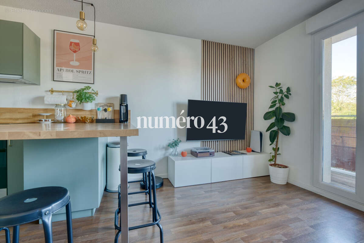 Appartement à VILLENAVE-D'ORNON