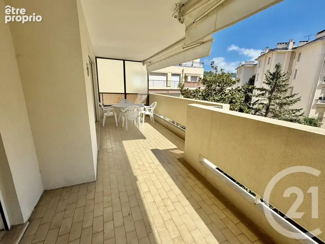 Appartement à LE CANNET
