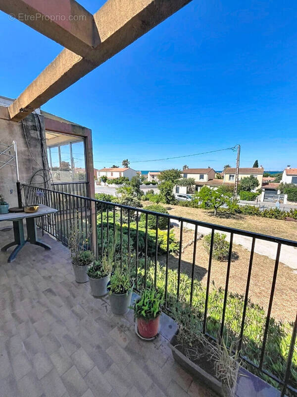 Appartement à PORT-DE-BOUC