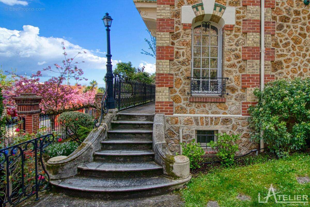 Maison à SAINT-CLOUD