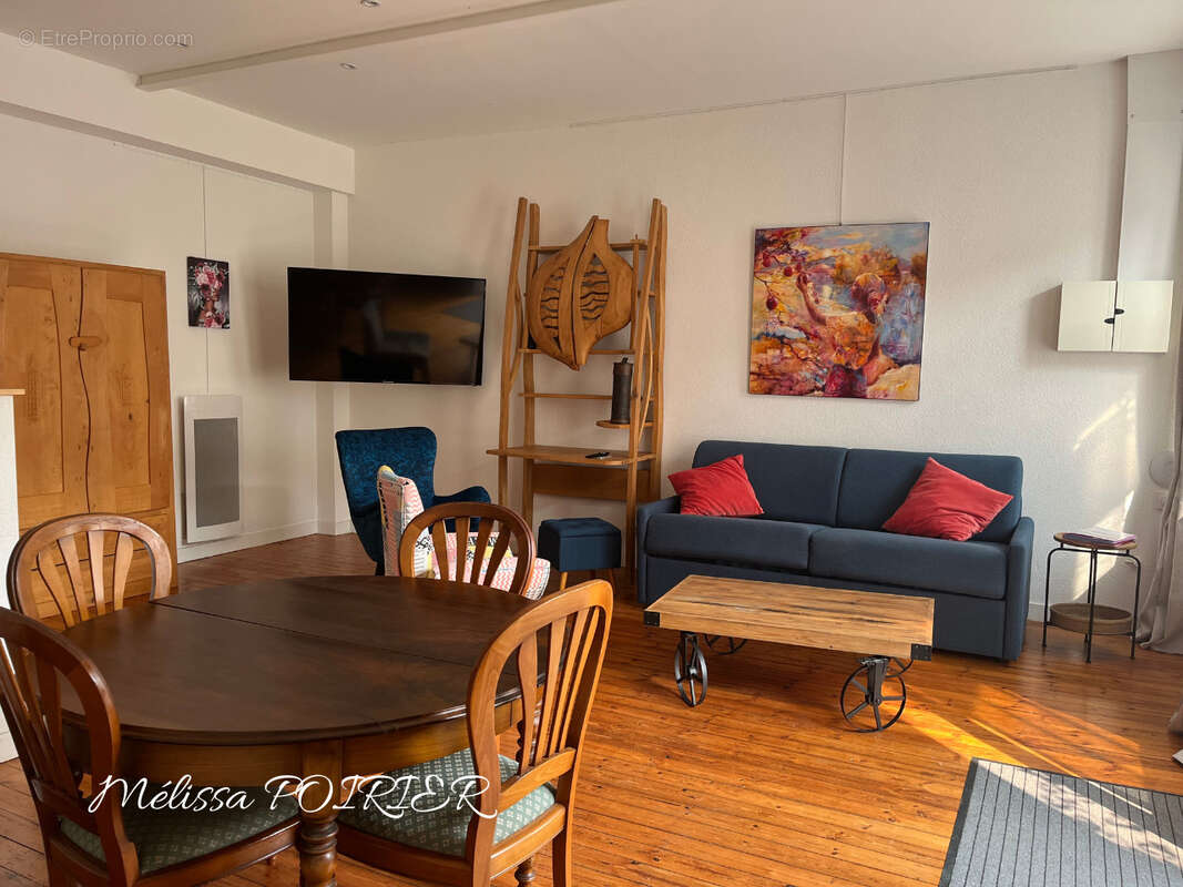 Maison à MORTAGNE-SUR-SEVRE