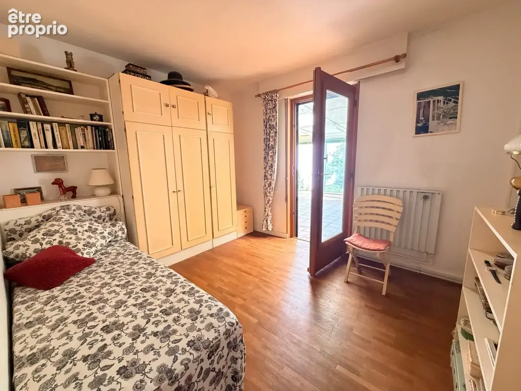 Belle maison à toit plat - Vayres - photo 12