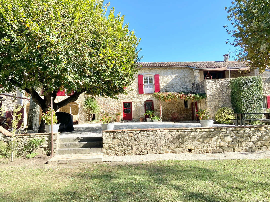 Maison à BARJAC