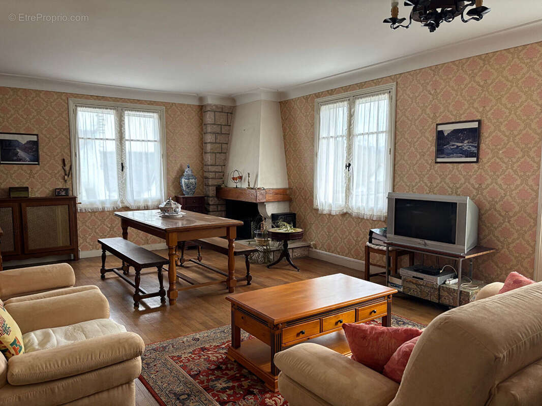 Maison à IDAUX-MENDY