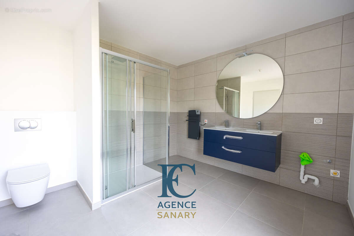 Appartement à SIX-FOURS-LES-PLAGES