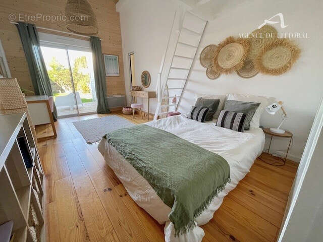 Arès, Villa d'architecte typique du bassin 6 pièces 184 m2 - photo 9