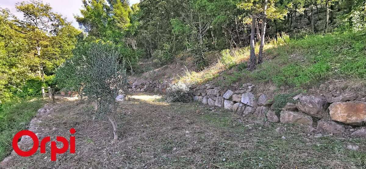 Terrain à LE BEAUSSET