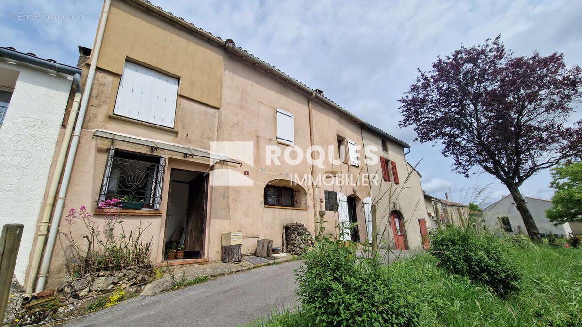 Maison à CORNUS