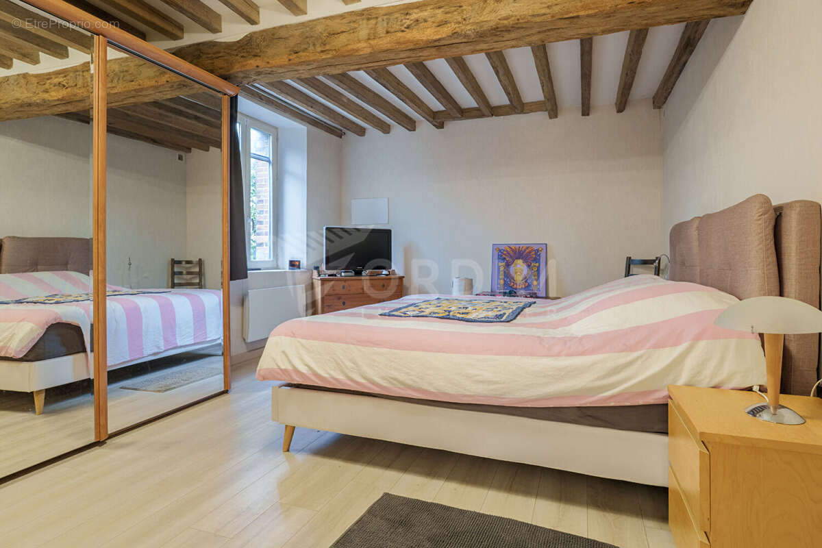 Maison à EGRISELLES-LE-BOCAGE