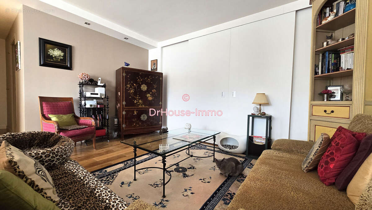 Appartement à SAINT-MAUR-DES-FOSSES