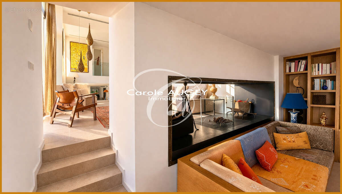 Maison à SAINT-CIERGE-LA-SERRE