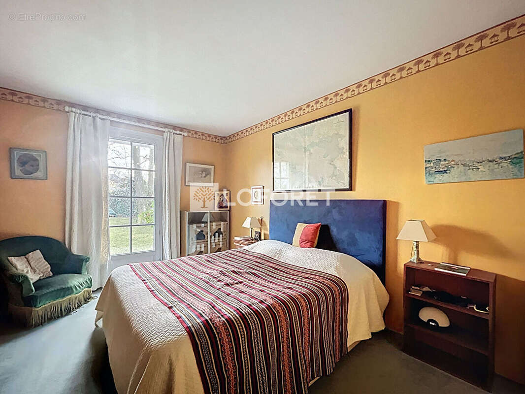 Maison à VERNEUIL-SUR-SEINE