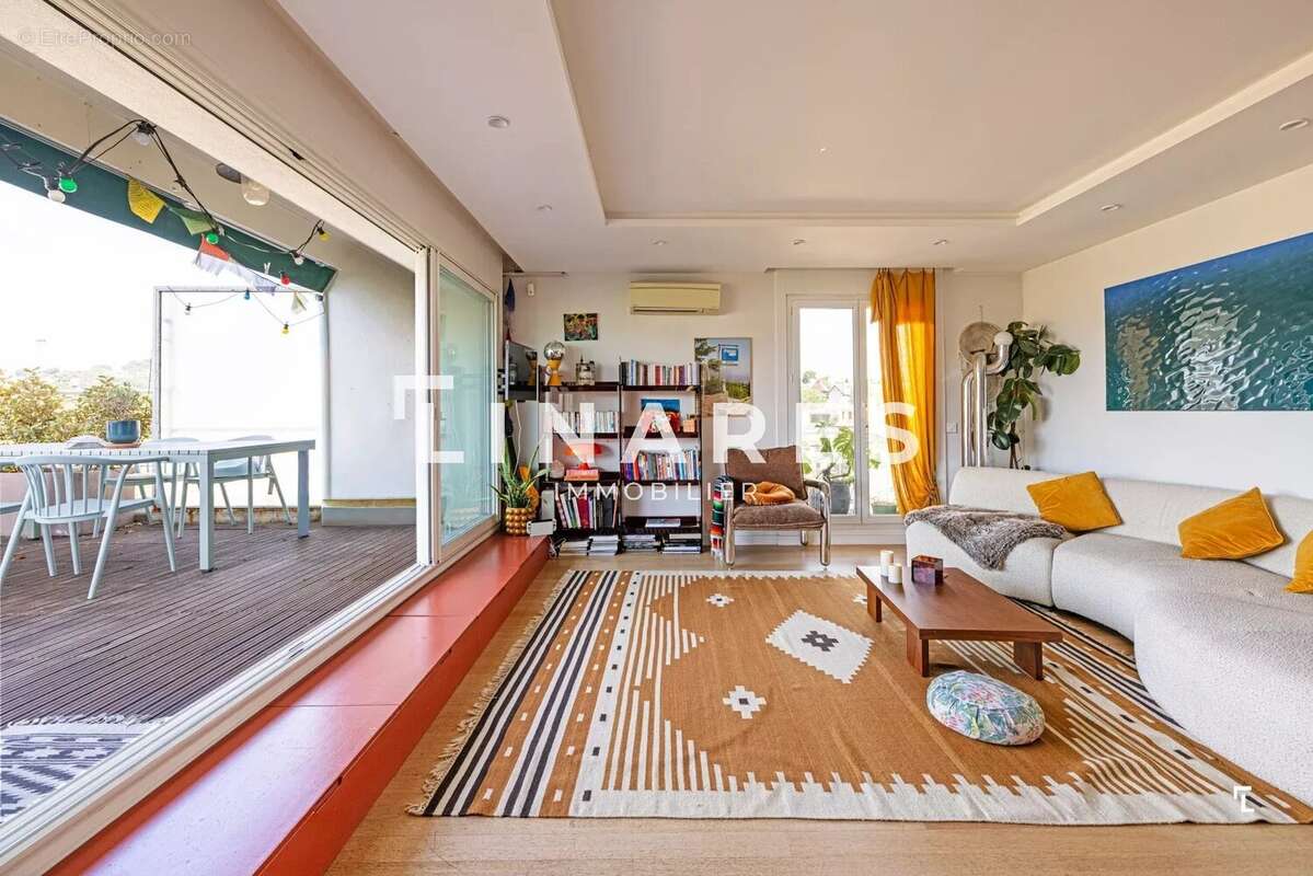Appartement à MARSEILLE-8E