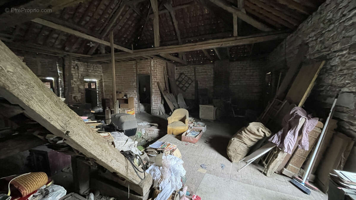 Maison à CRESANTIGNES