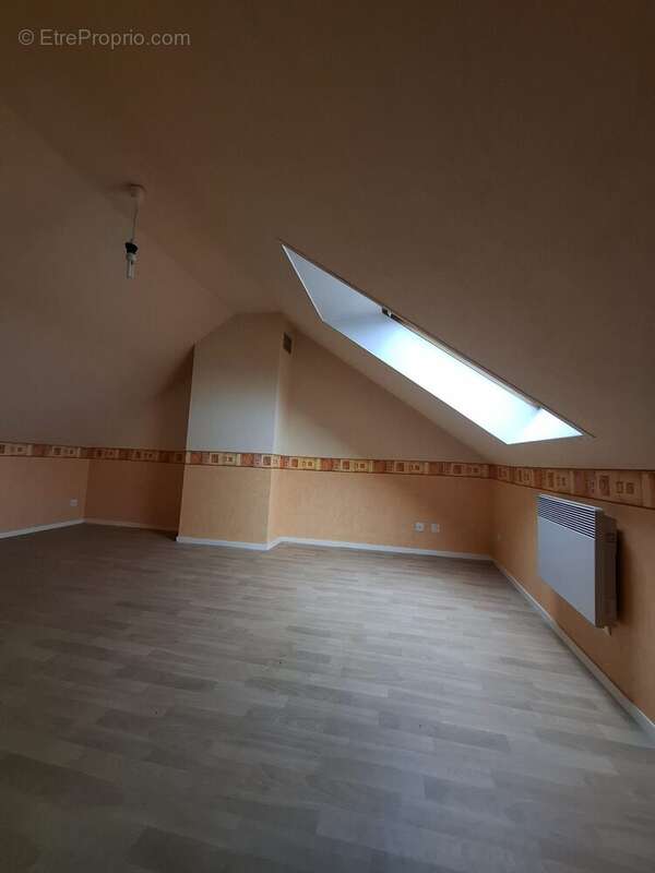Maison 96 m² à La Bazoge  - photo 6