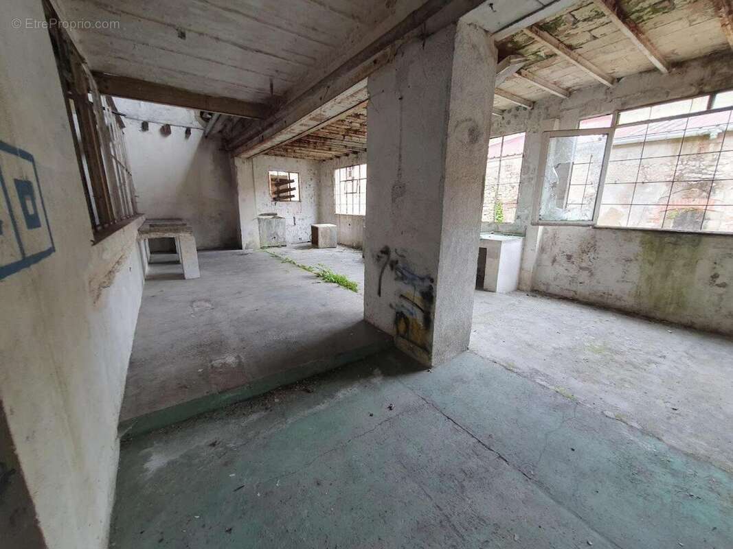 Photo 4 - Appartement à MEHUN-SUR-YEVRE