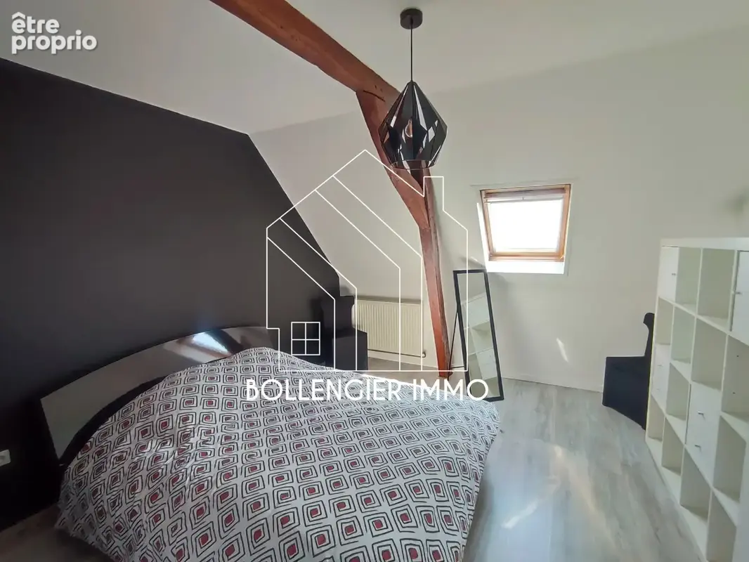 Maison dans le centre de Cassel - photo 9