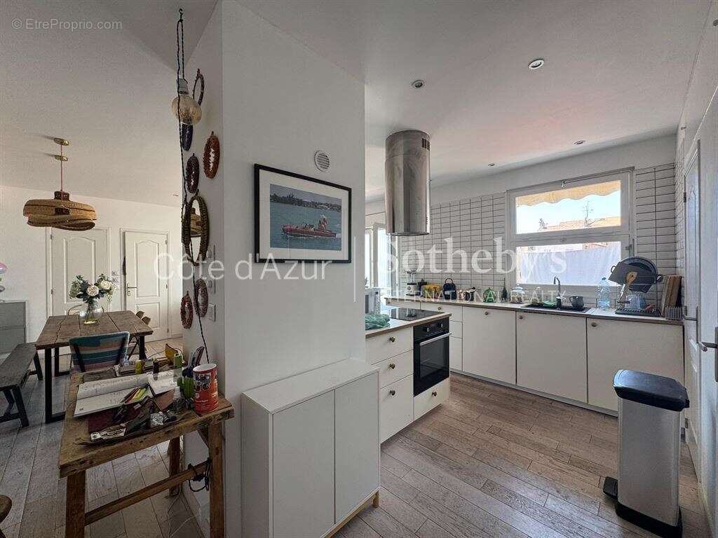 Appartement 3 pièces à vendre à Cannes Banane, terrasse, proximité mer et commerces - photo 4