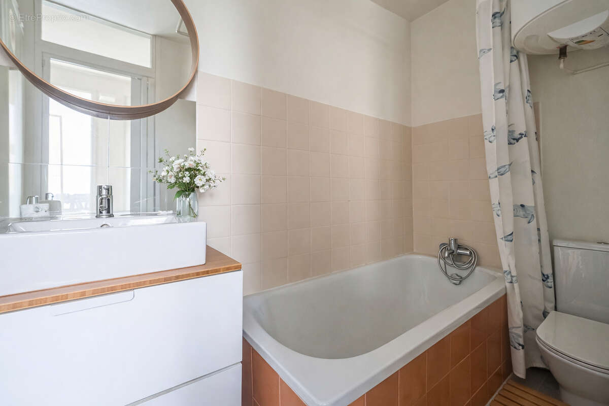Appartement à PARIS-19E