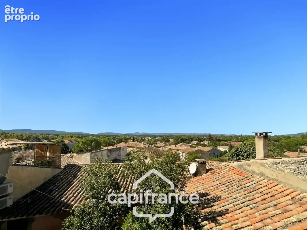 ne demeure de caractère au cœur de la Provence: 242 m2 de superficie habitable , une TERRASSE PANORAMIQUE. Distribution sur 3 ni - photo 4