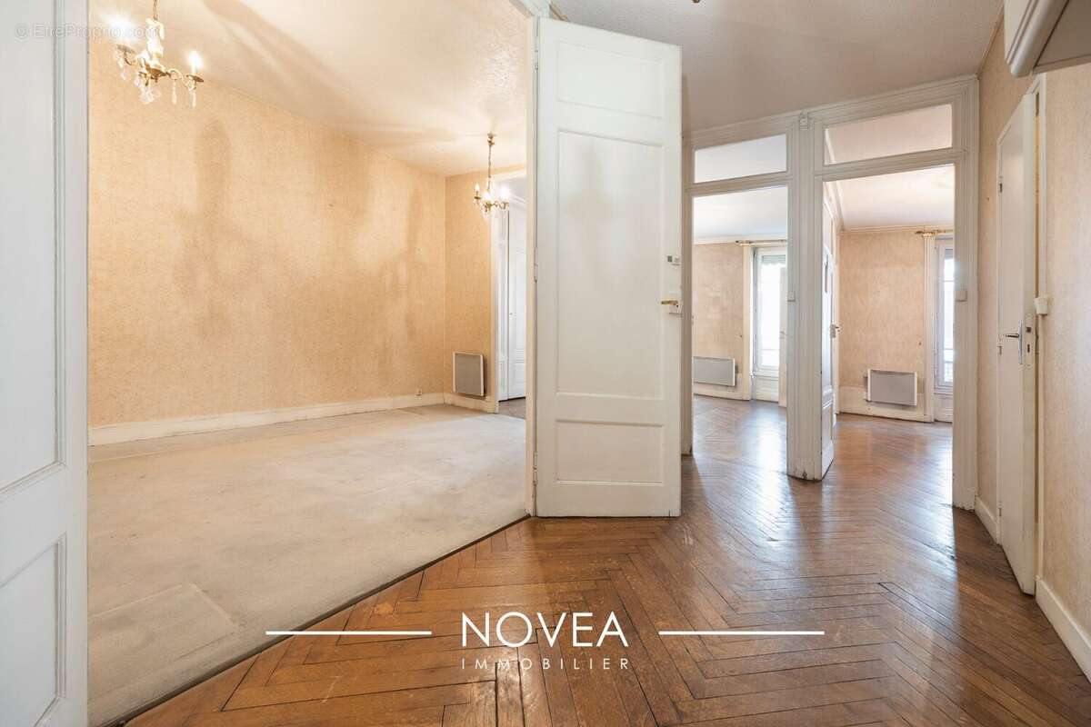 Appartement à LYON-6E
