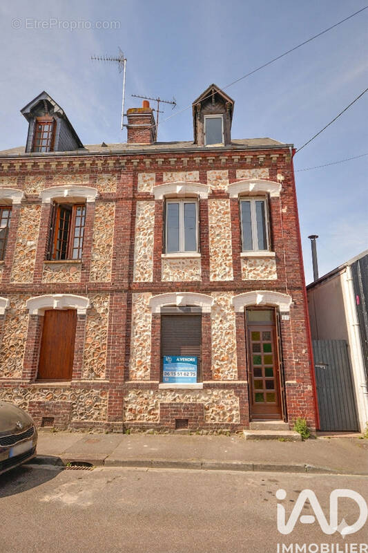 Photo 1 - Maison à SOTTEVILLE-LES-ROUEN