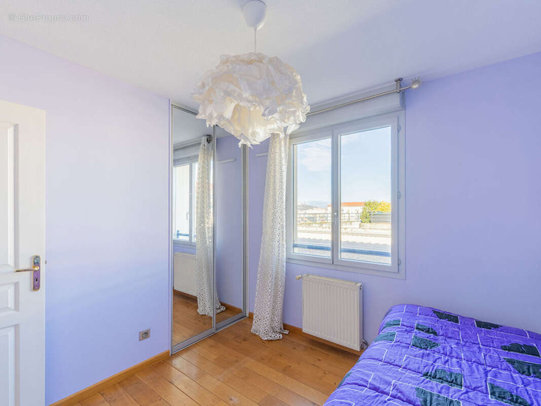 Appartement à LYON-8E