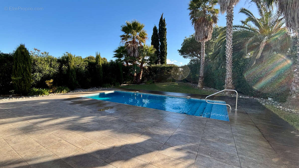 Maison à SAINT-CYPRIEN