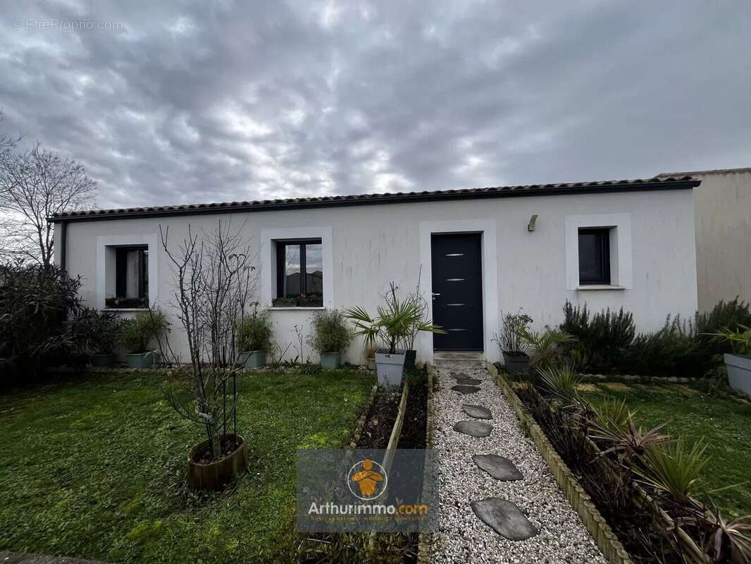 Maison à FERRIERES