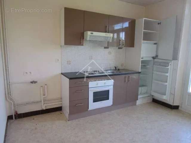 Appartement à LA FERTE-HAUTERIVE