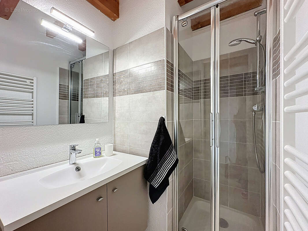 Appartement à LA CROIX-VALMER