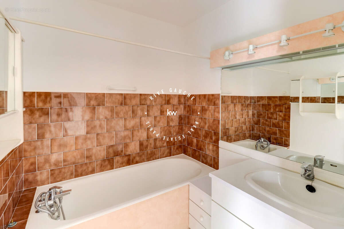 Appartement à ISSY-LES-MOULINEAUX