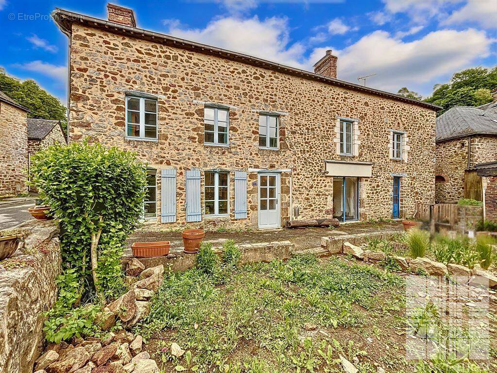 Maison à CHAILLAND