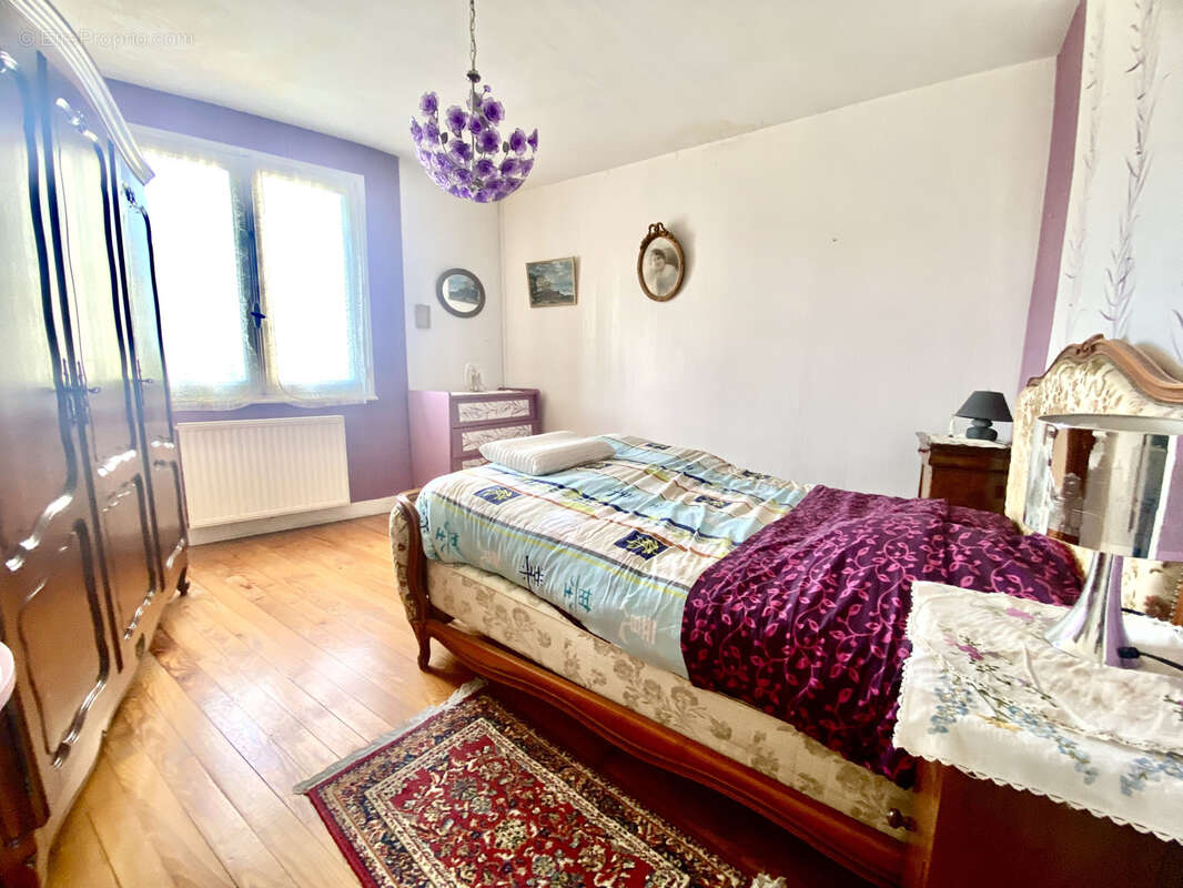 Maison à LE COTEAU