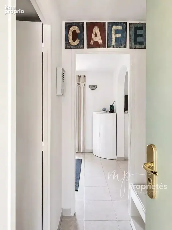 A vendre à Cavalaire-sur-Mer – Appartement 3 Pièces avec Box fermé proche plage et commodités - photo 2
