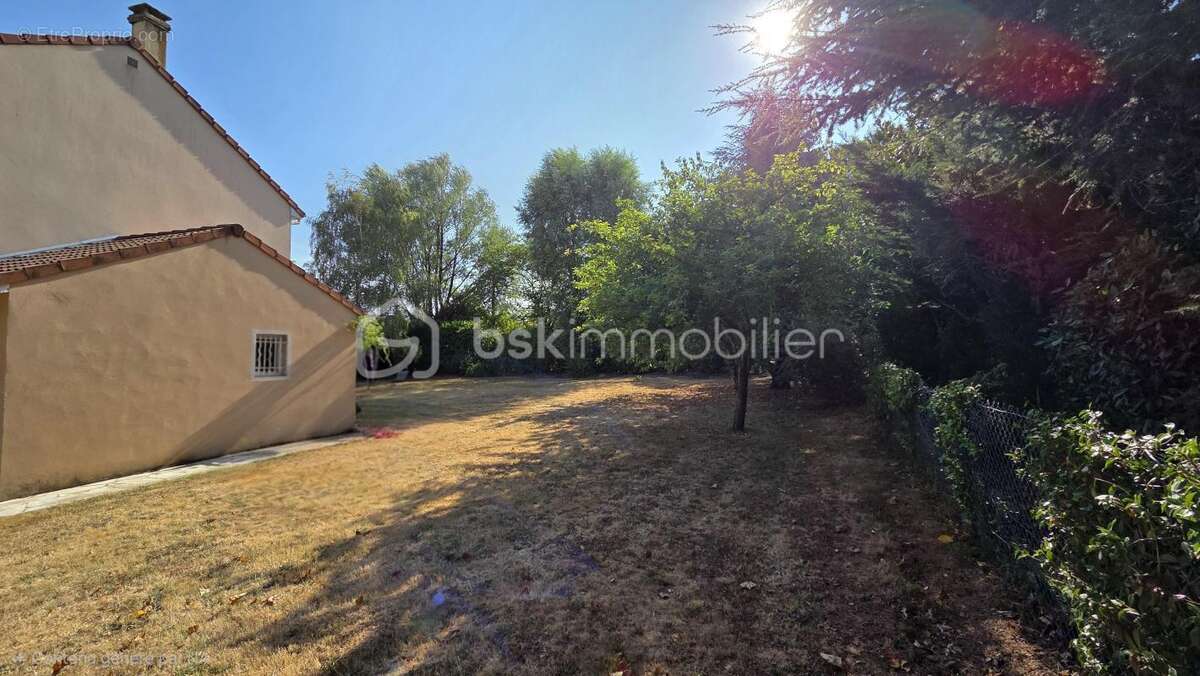 Maison de 7 pieces 190 m2 type rosemary - photo 20