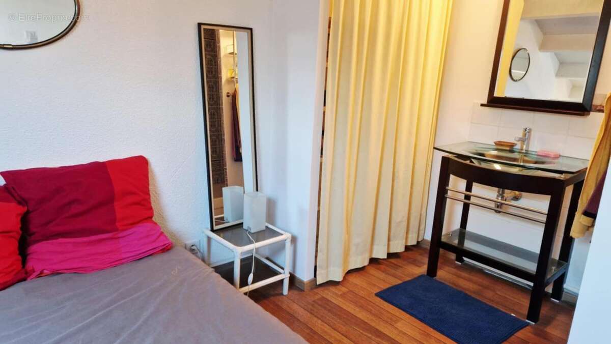 Appartement à MEZE