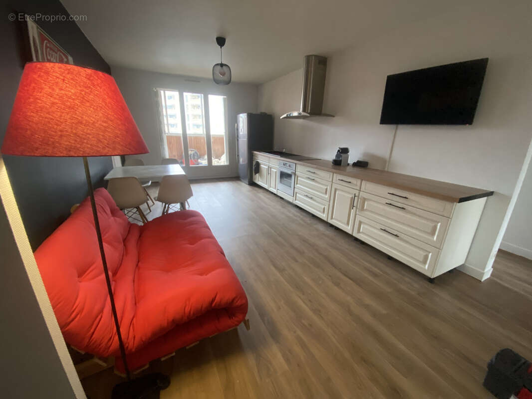Appartement avec balcon à acheter à Villeurbanne (69) - photo 2
