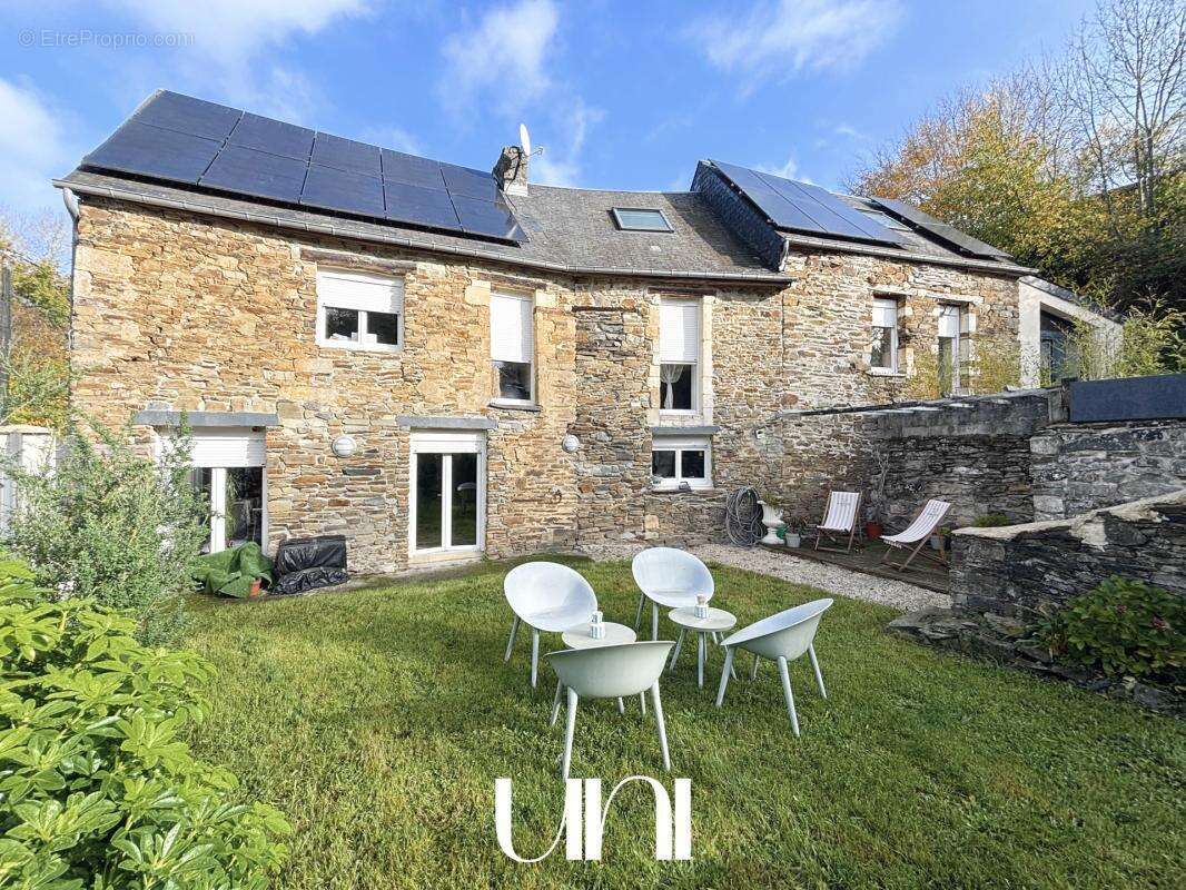 Maison à TROIS-MONTS