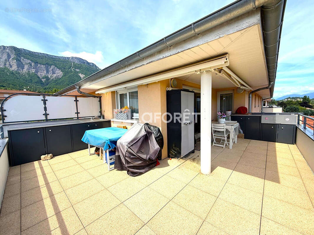 Appartement à SAINT-ISMIER