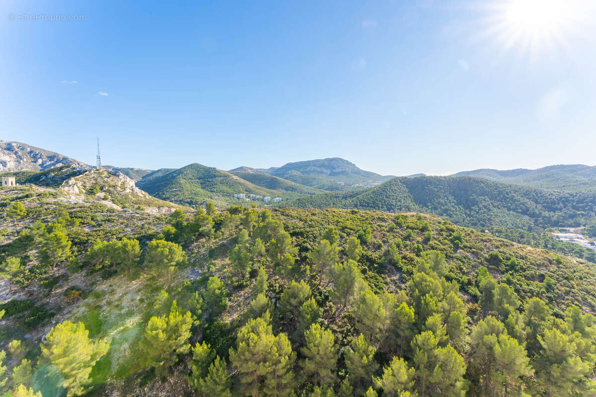 Appartement à MARSEILLE-9E