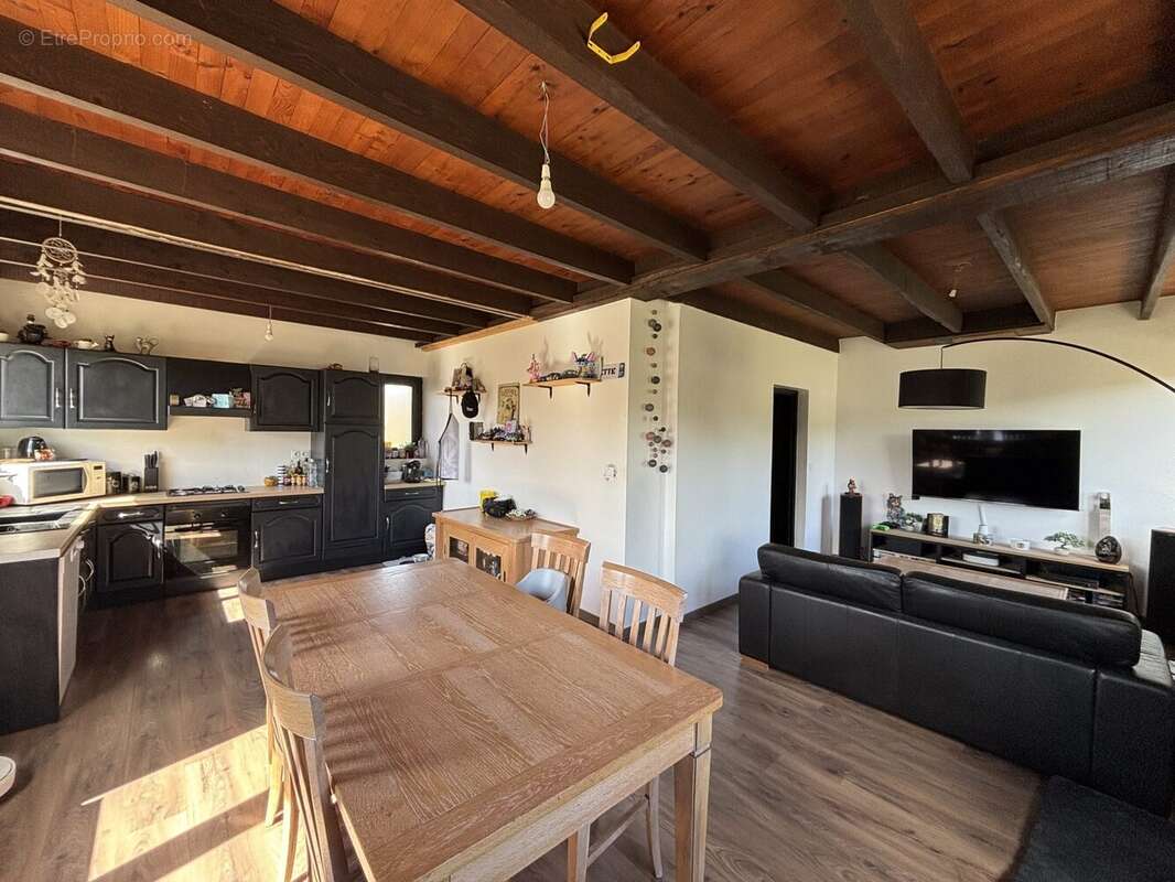 Maison à PRIVAS