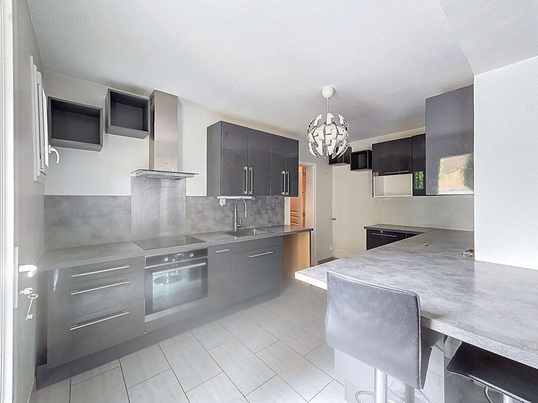 Maison à LES ANGLES