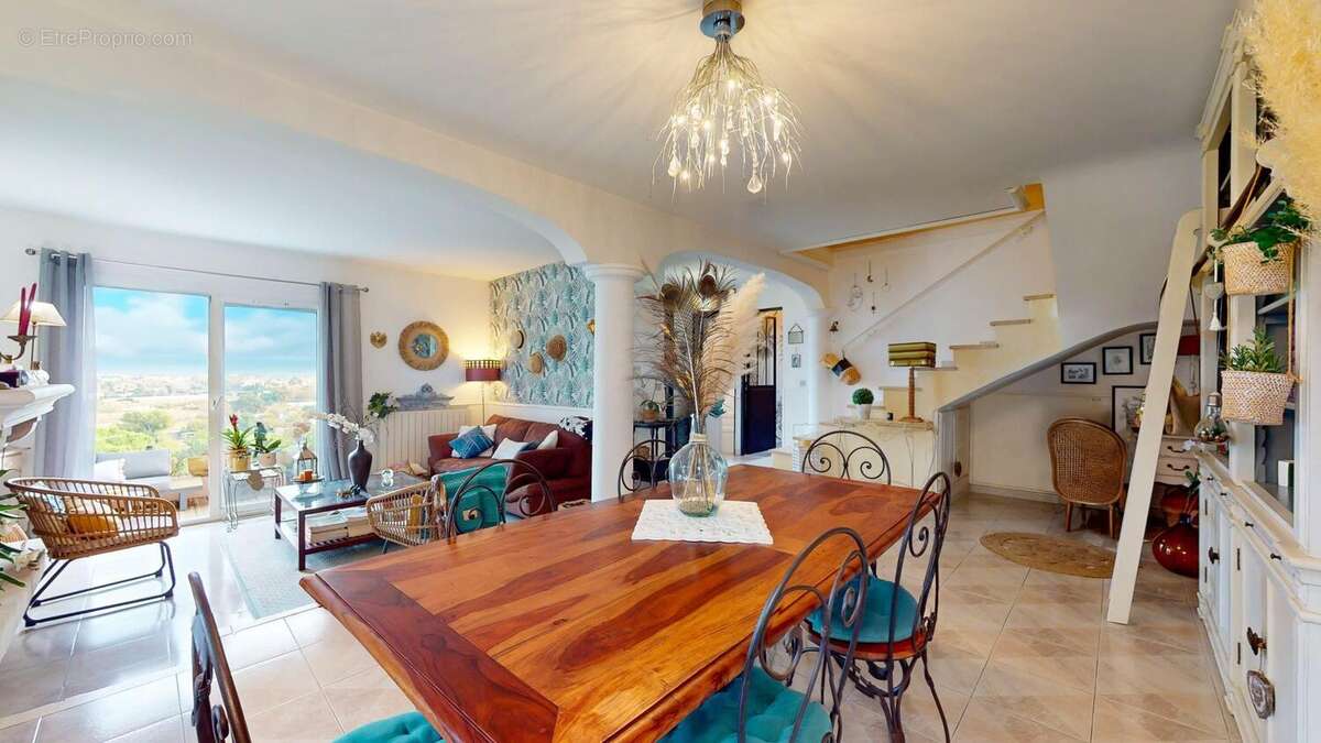 Maison 145 m² à Hyeres  - photo 6