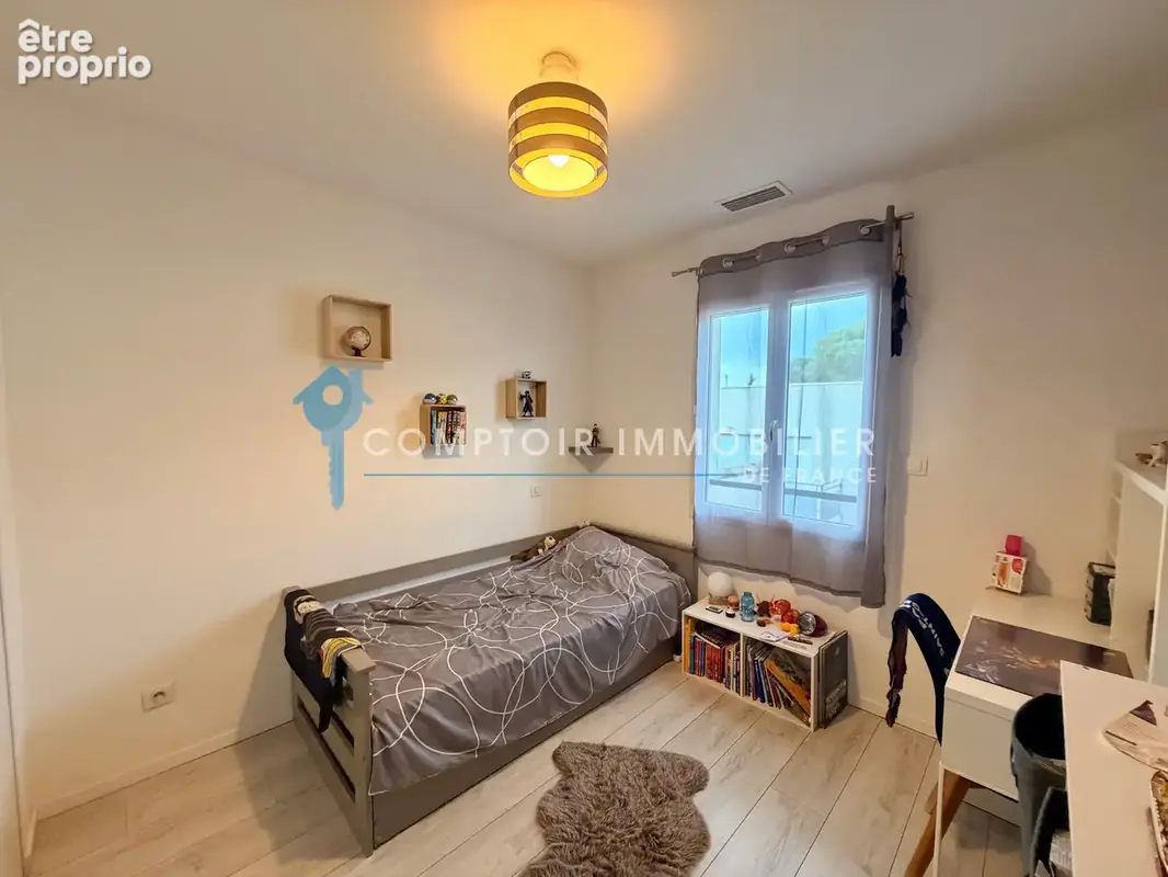 En exclusivité Villa de 2013, 95 m2 sur 164 m2 de terrain , piscine, 3 chambres vue dégagée proche collège - photo 23