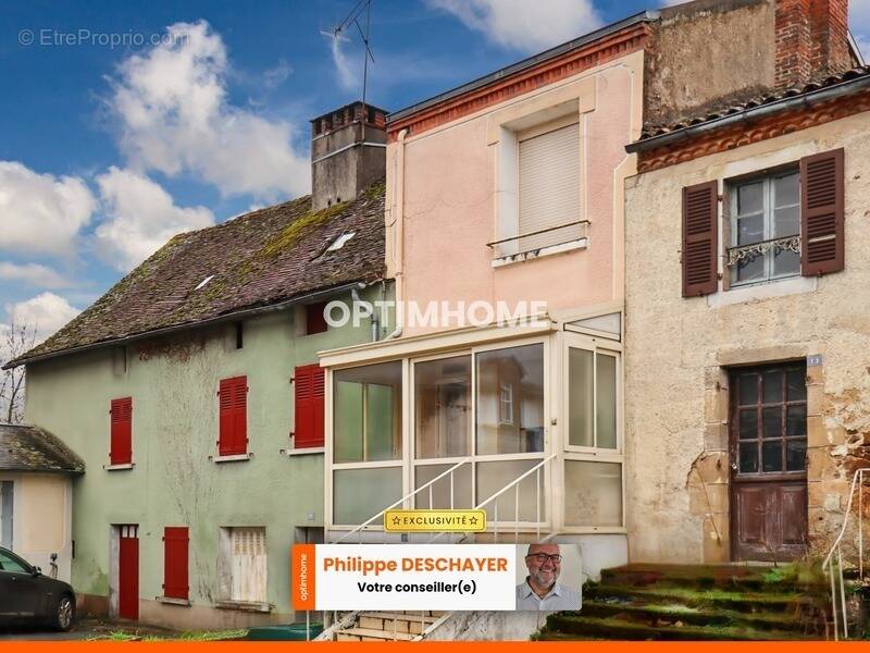 Maison à MAGNAC-LAVAL