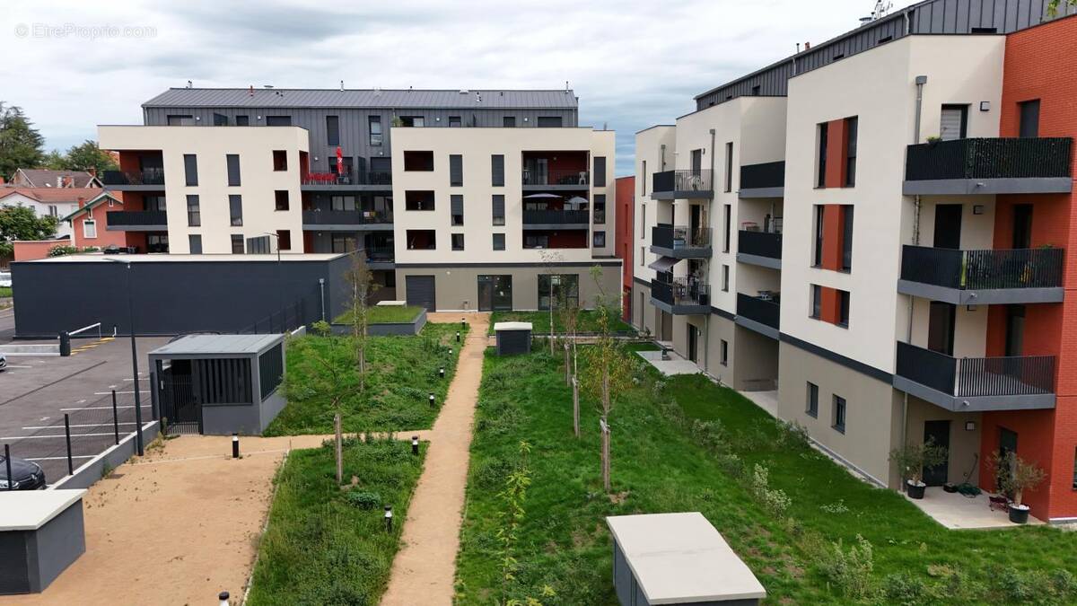 Appartement à PONT-DE-CHERUY