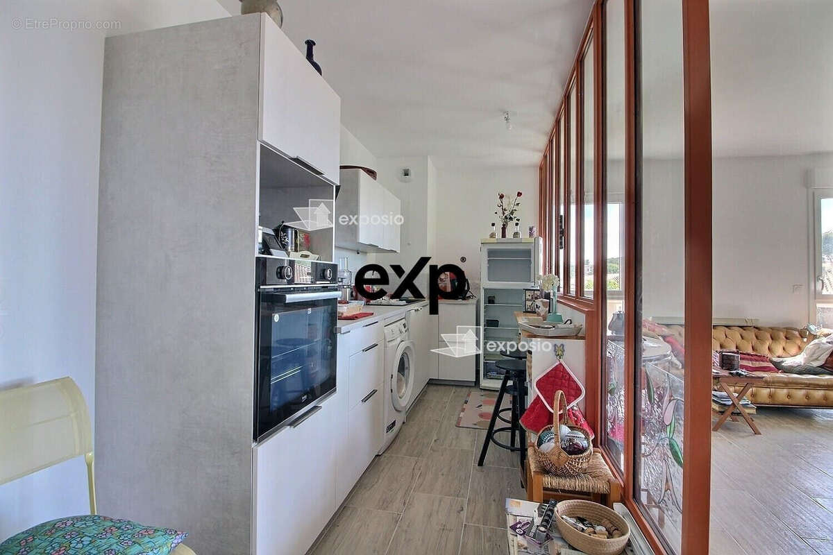 Appartement à VILLENEUVE-LES-AVIGNON