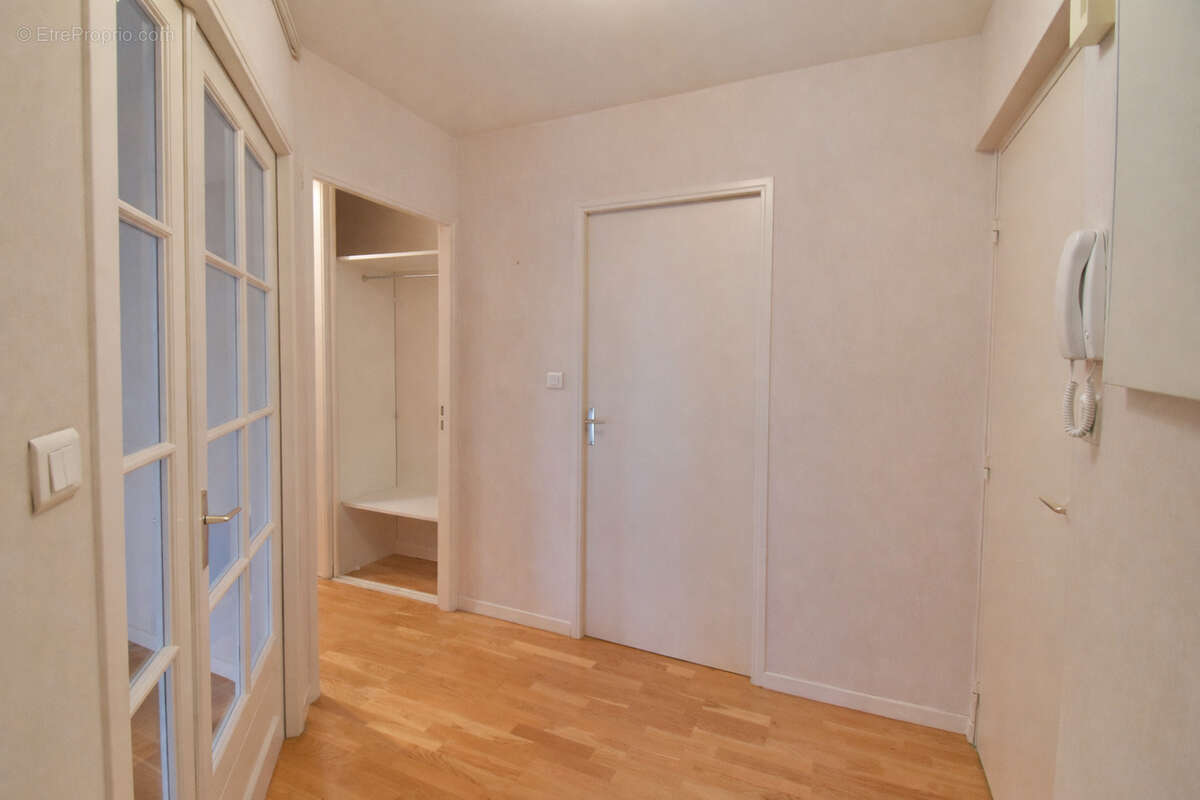 Appartement à MOULINS