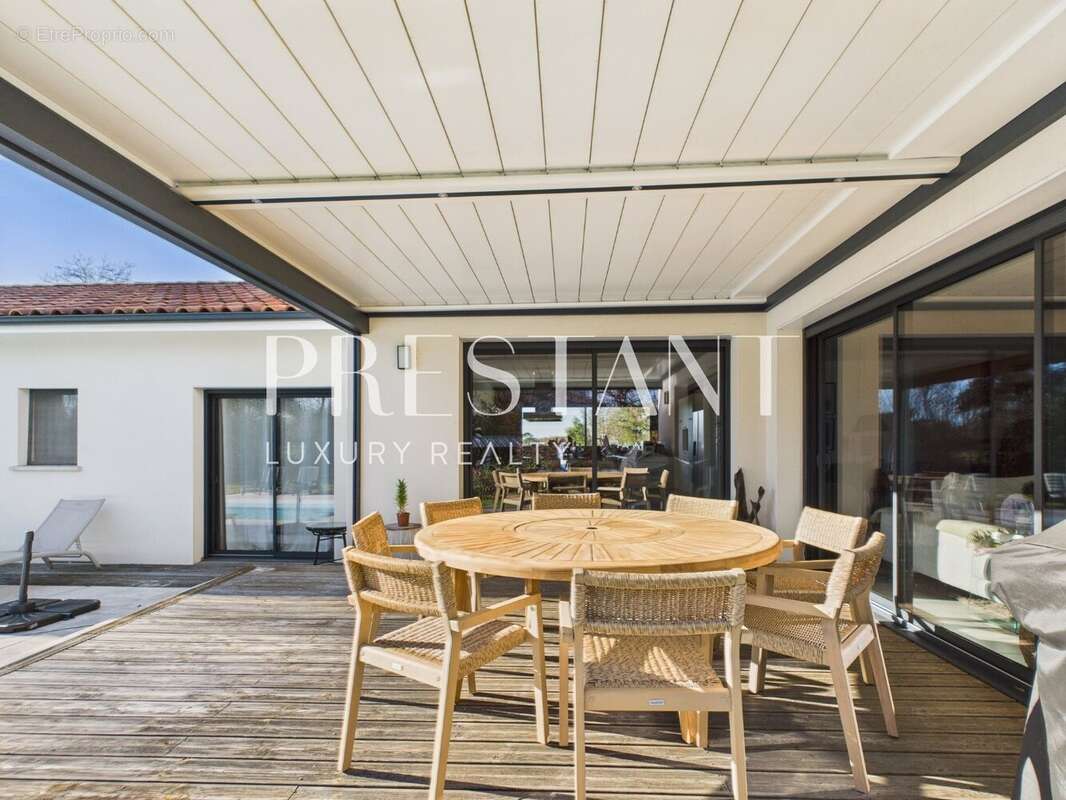 Maison à PEYREHORADE